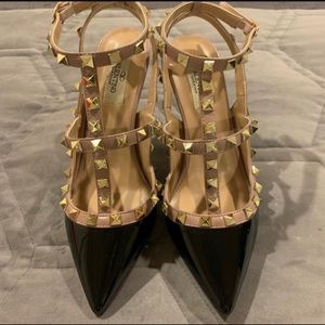 NWOT Valentino RockStud SZ 37